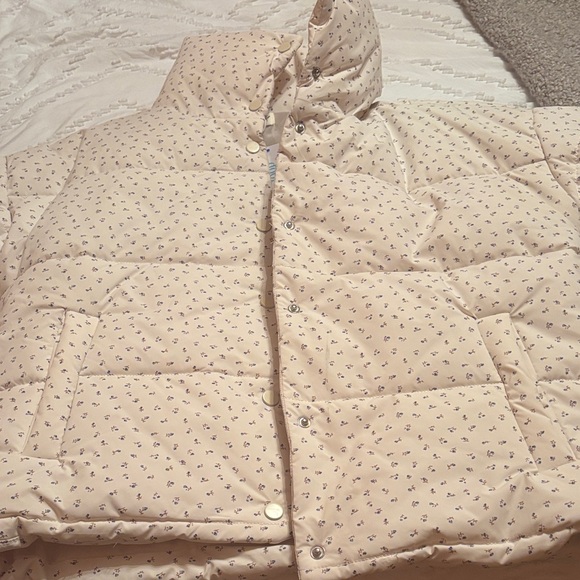 She + Sky Cream Puffer Jacket - Picture 2 of 6